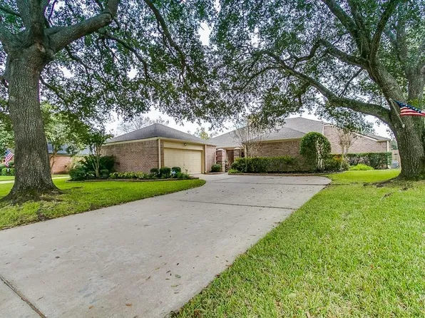 3915 Pleasant Valley Dr, Missouri City, TX 77459