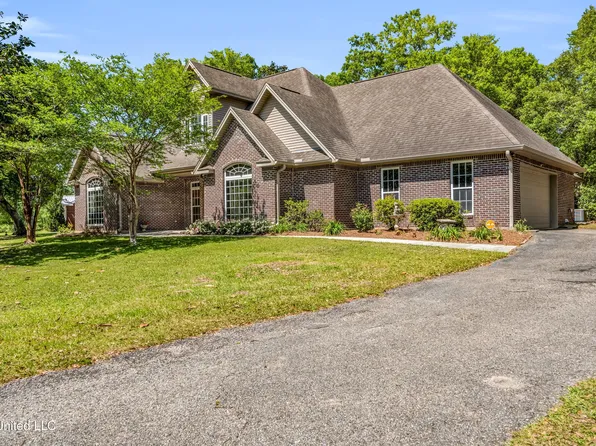 19009 Magnolia Ridge Dr, Kiln, MS 39556