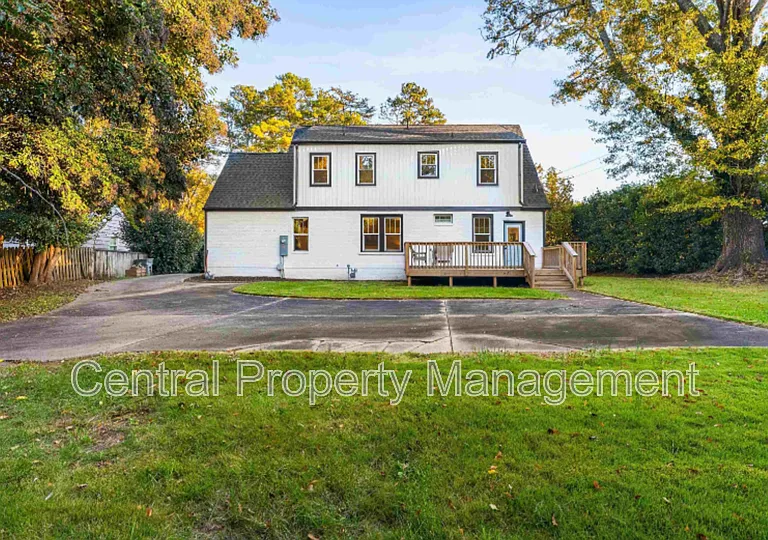 101 Sunset Dr — Photo 31