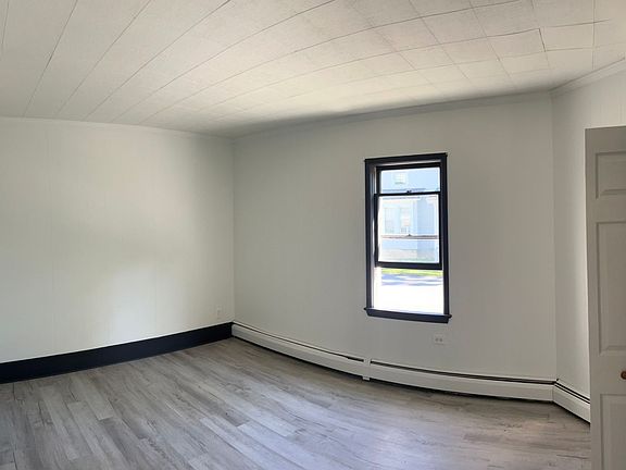 3rd image of 30 Kelsey Rd