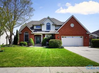 15833 Forest Ln, Findlay, OH 45840