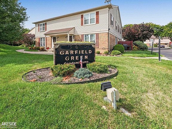 3rd image of 34204 Garfield Cir