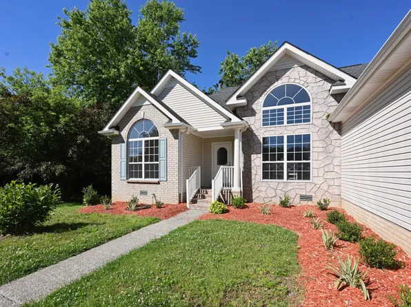 1251 Wentworth Dr, Gallatin, TN 37066