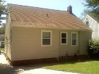 3rd image of 20601 Hillgrove Ave