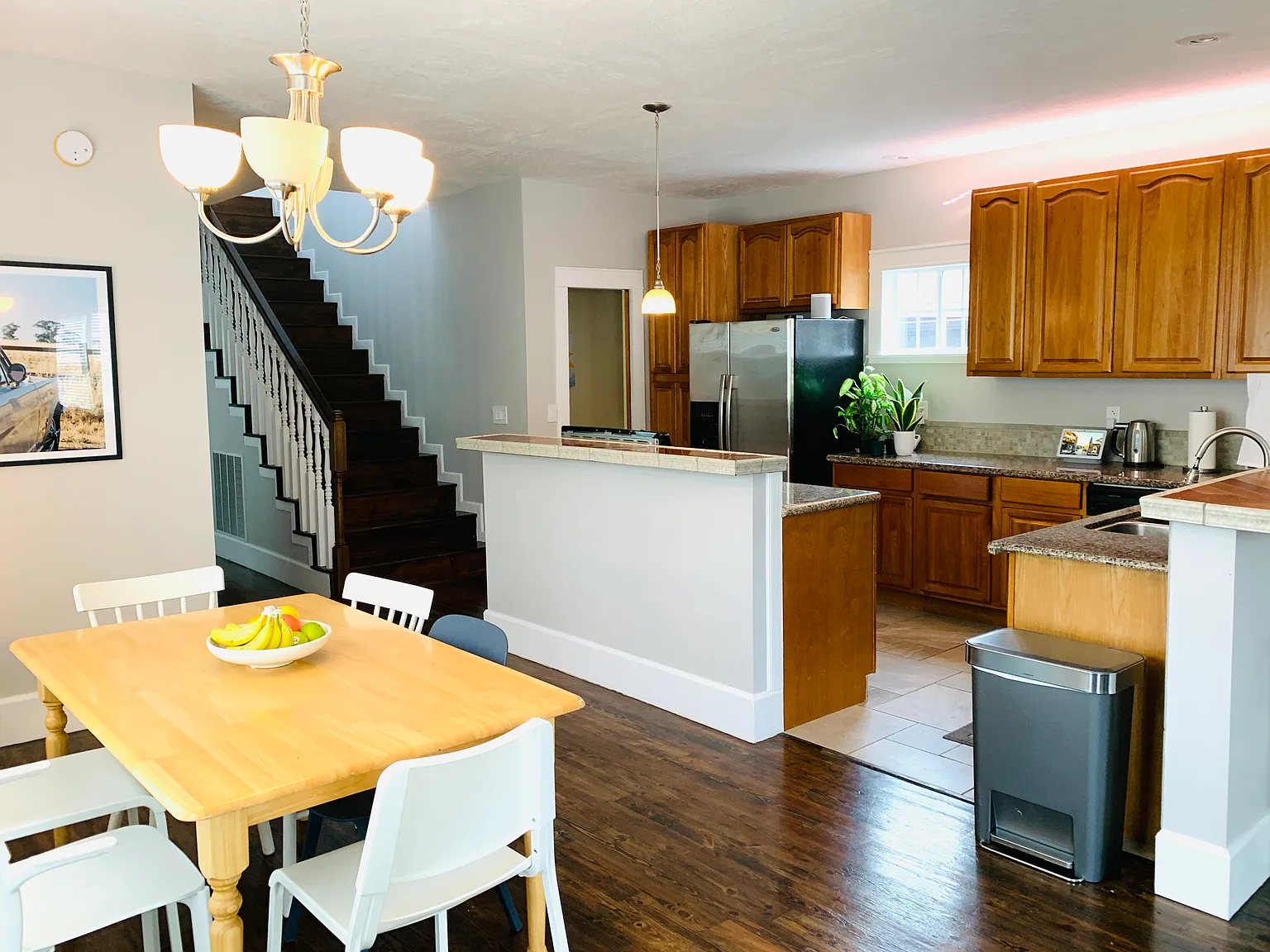 1 bed, 2150 sqft, $1,200 — Photo 1