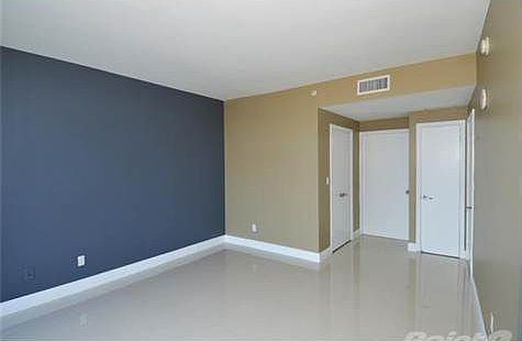 3rd image of 601 NE 36th St APT 3205