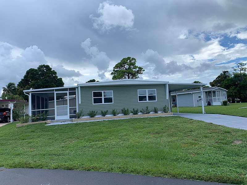 2nd image of 8877 Prince Jayme Dr