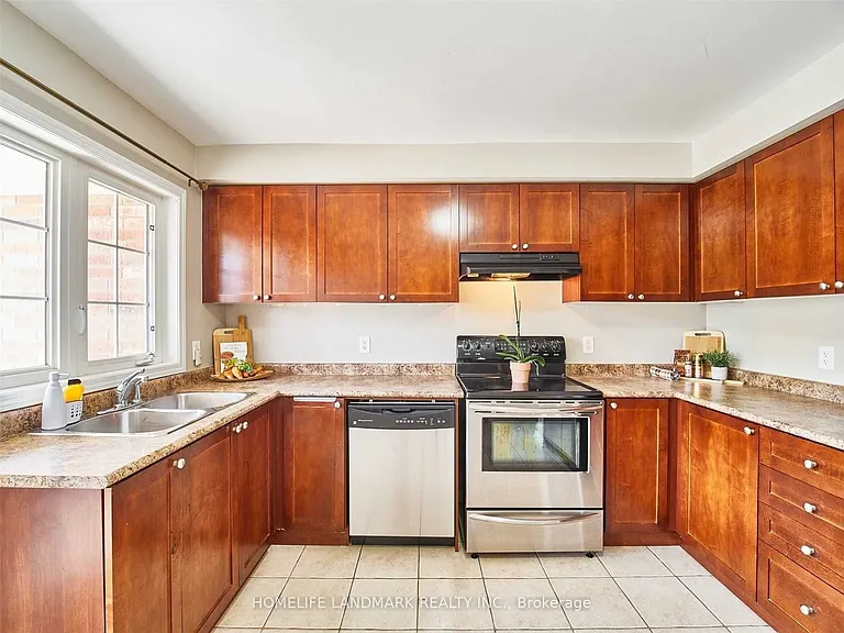 224 Rouge River Dr — Photo 4