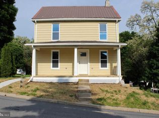 221 Dickinson Ave, Waynesboro, PA