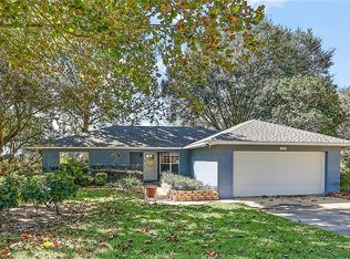12420 Draw Dr, Grand Island, FL 32735