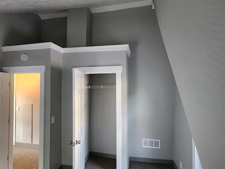 1815 N Goodman St — Photo 15