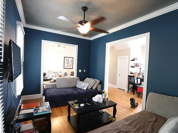 5th image of 302 E 4th St