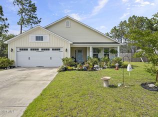 4521 Pinewood Village Dr SE, Southport, NC 28461