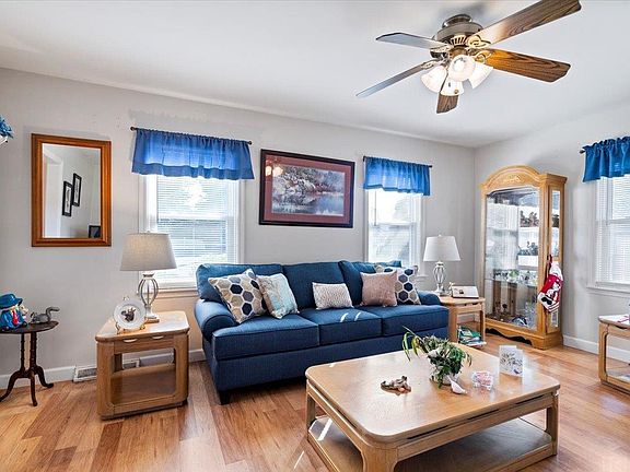 5th image of 1421 Olympic Ct