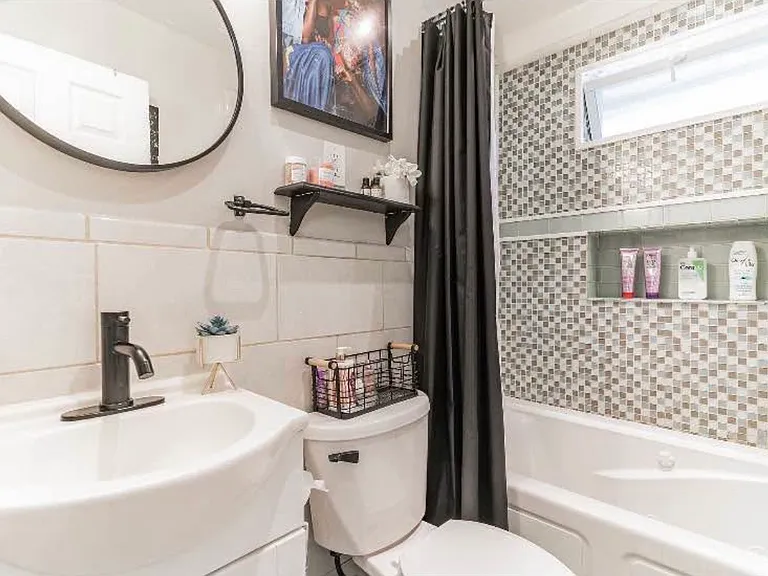 1522 Jutewood Ave — Photo 3