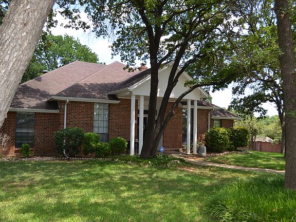 4th image of 2639 Tanglewood Dr