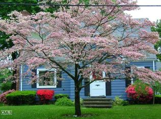 24 White St, Stratford, CT