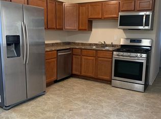 2815 Gideon Ave, Zion, IL 60099