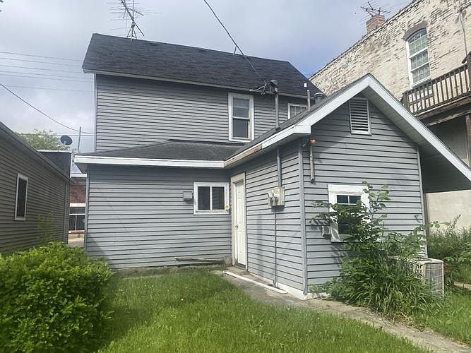 2nd image of 155 N Main St