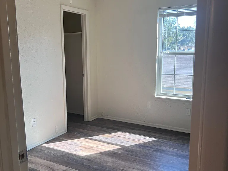 5429 Prince Dr — Photo 12