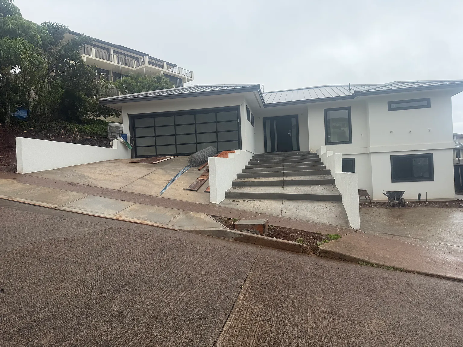 3 bed, $4,400 — Photo 1