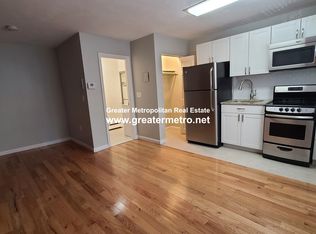 17 Charter St, Boston, MA 02113