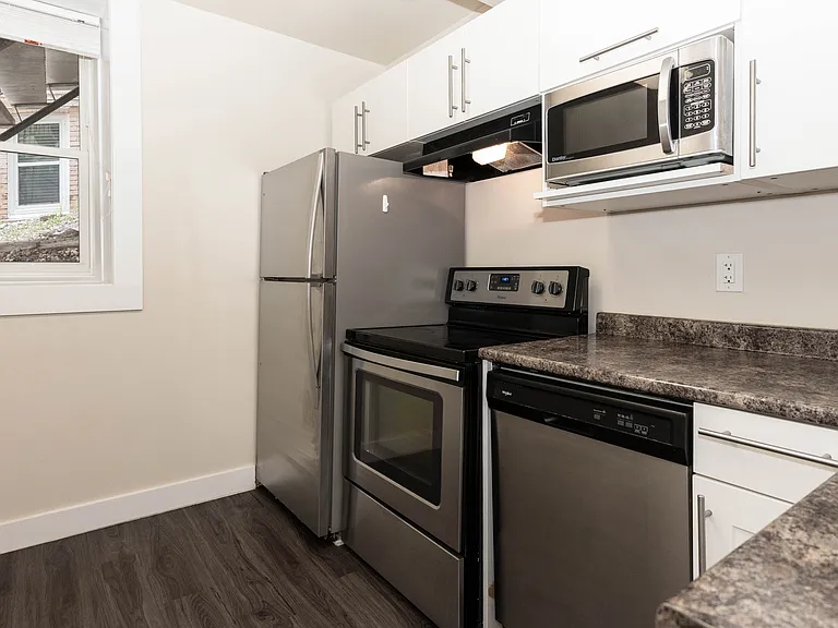 377 Brandon Ave #B11 — Photo 21