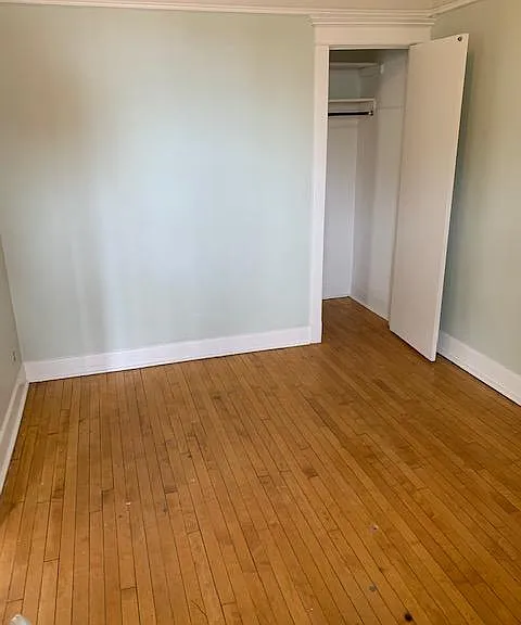 1548 W Addison St — Photo 3