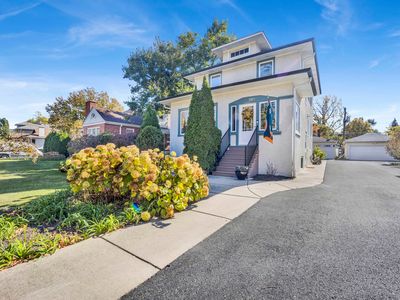 261 Herrick Rd, Riverside, IL, 60546