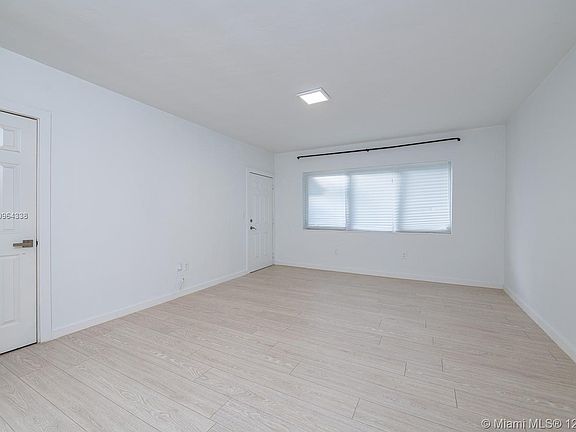 3rd image of 1415 16th St APT 2