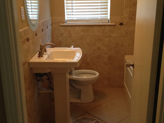 5th image of 834 Acklen St