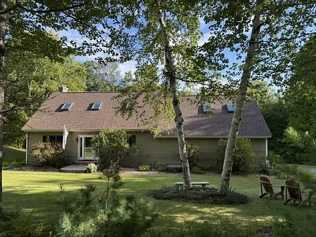 153 Youngs Hill Rd