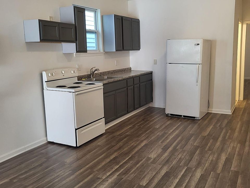 1st image of 3436 Bloomingdale Ct #A