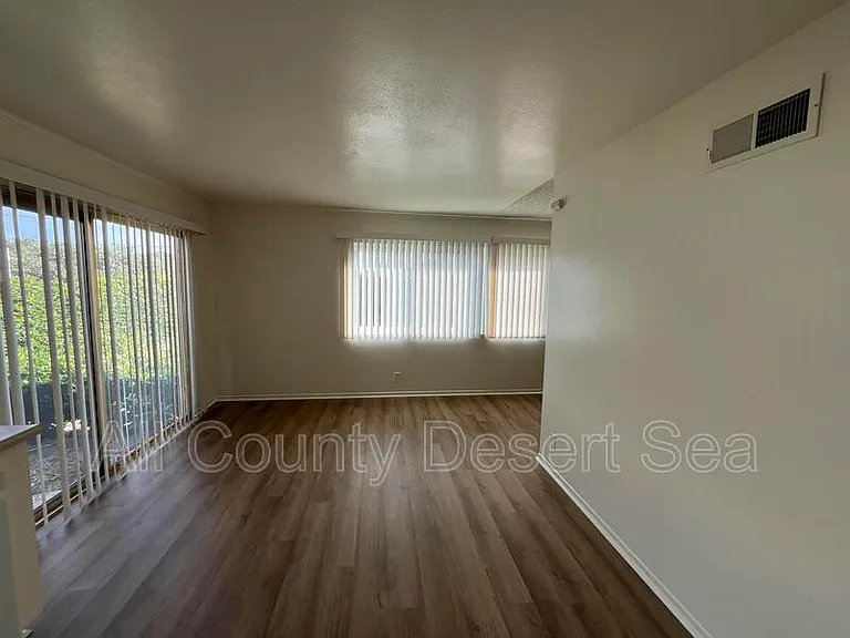 5832 Nordina Dr — Photo 4