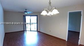 4th image of 9831 Nob Hill Ct