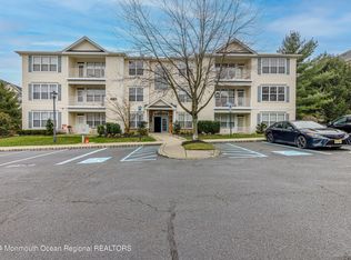 380 Saint Andrews Pl, Englishtown, NJ 07726