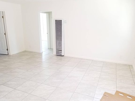 4th image of 10810 E Klingerman St #1/2