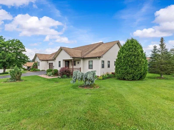 55 Jersey Way #B10, Morristown, VT 05661