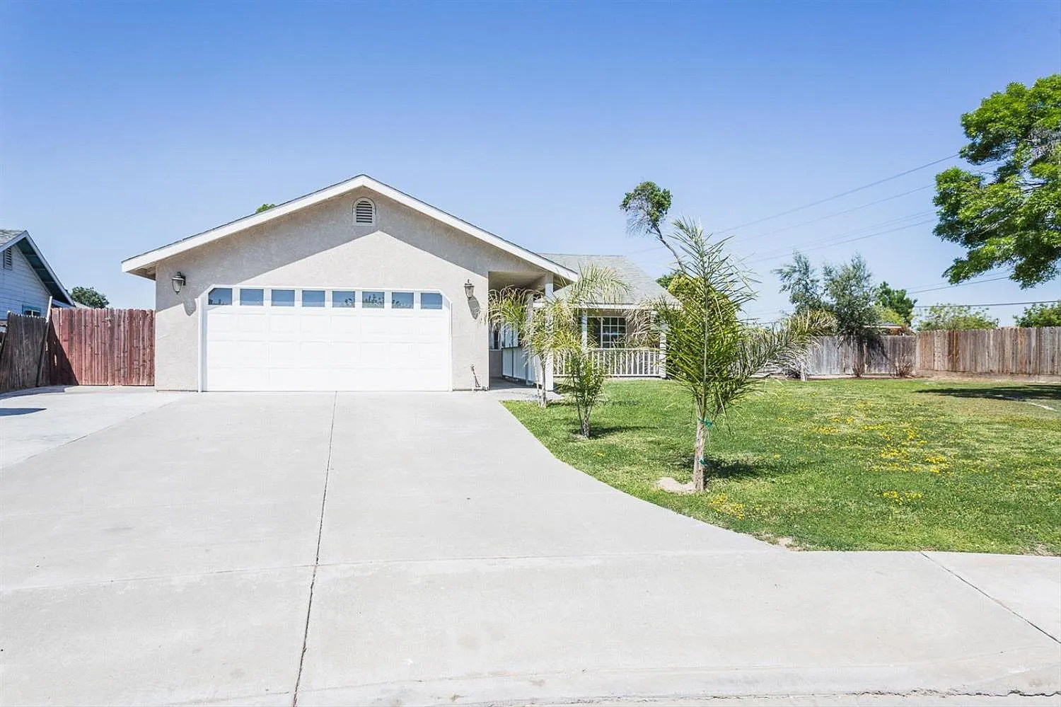 1634 Erin Way photo 1