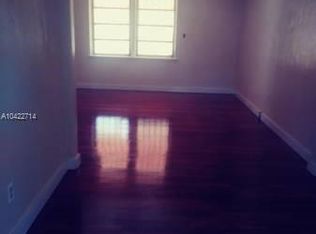 1043 NE 114th St, Biscayne Park, FL 33161