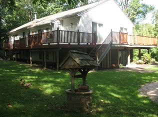 12 Oak Ridge Rd, Bethel, CT 06801