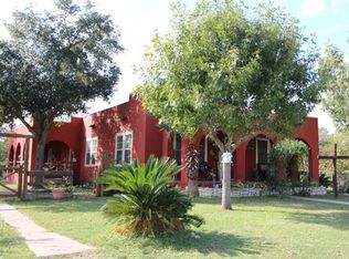 845 N Jackson St, La Grange, TX 78945