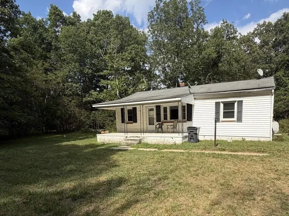 5990 Roosevelt Pl, Bryantown, MD 20617