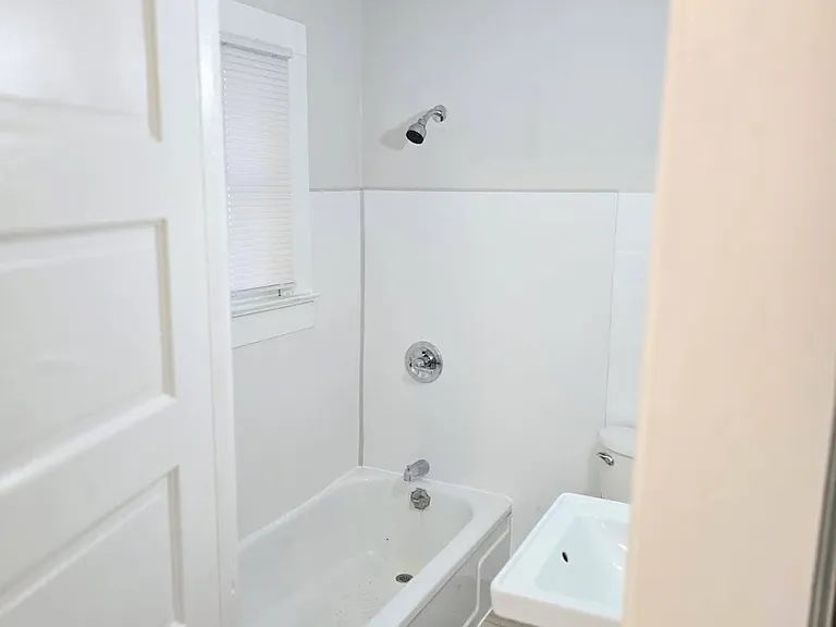 1822 Tecumseh St #1 — Photo 6