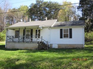 180 Grassy Creek Rd, Martinsville, VA 24112