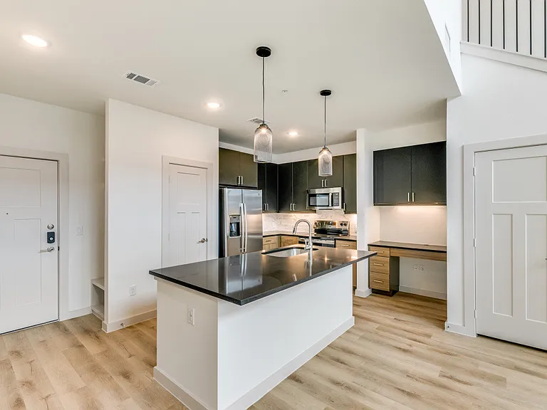 Burnett Lofts at Bishop Ridge — Photo 45