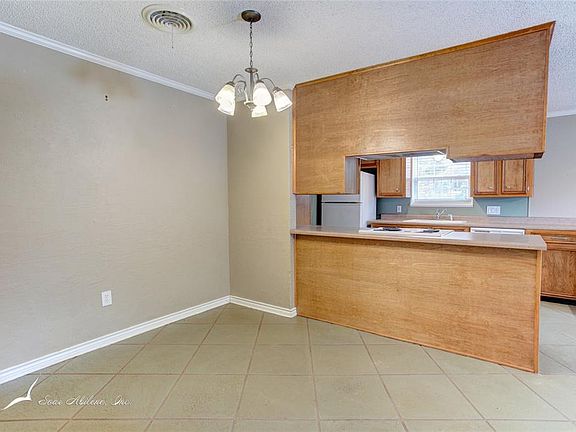 5th image of 3217 Wyndrock Dr