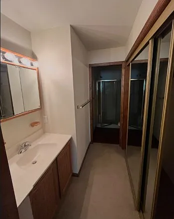 121 Woodview Dr — Photo 9