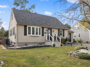 349 N Prospect St, Washington, NJ 07882