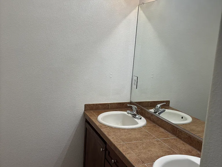 9039 E Panorama Cir #408 — Photo 22